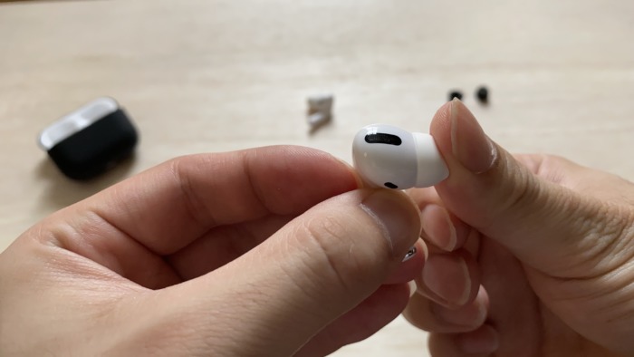 Airpods proのイヤーチップ　取り付け